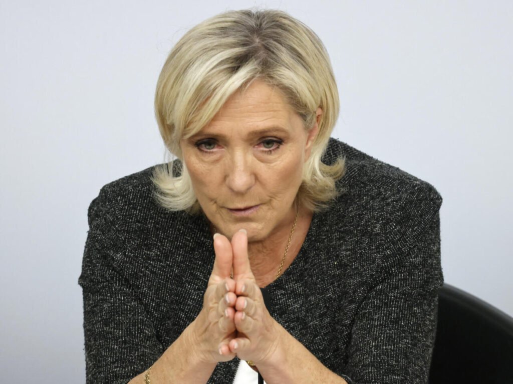 MARINE LE PEN CONDAMNÉE: EMMANUEL MACRON RAPPELLE QUE LA JUSTICE EST « INDÉPENDANTE »
